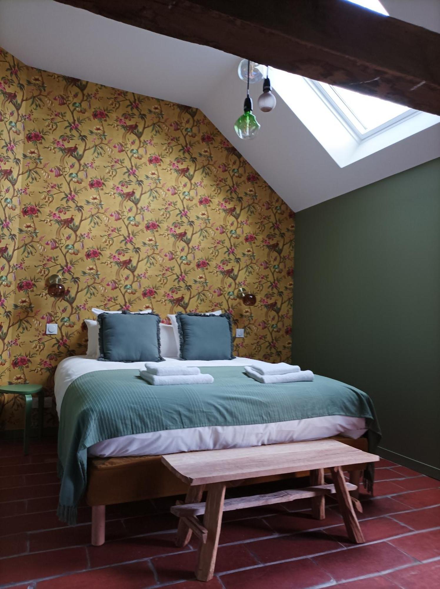 Une Escale En Berry Foecy Habitación foto